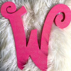 GLITTER PINK “W”